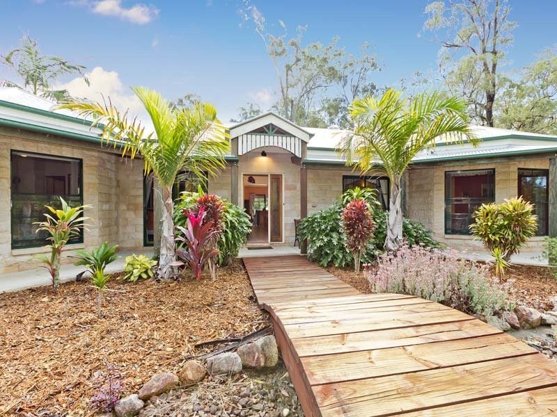 28 Greenwood Crescent, Samford Valley QLD 4520