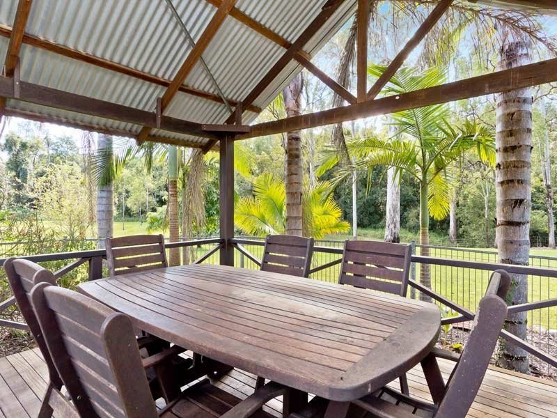 28 Greenwood Crescent, Samford Valley QLD 4520