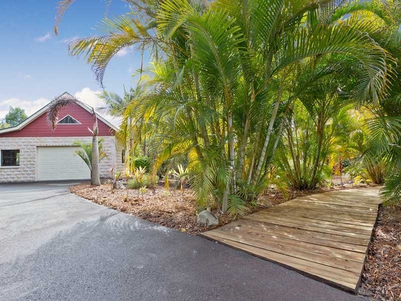 28 Greenwood Crescent, Samford Valley QLD 4520