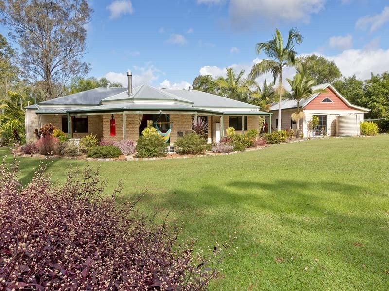 28 Greenwood Crescent, Samford Valley QLD 4520