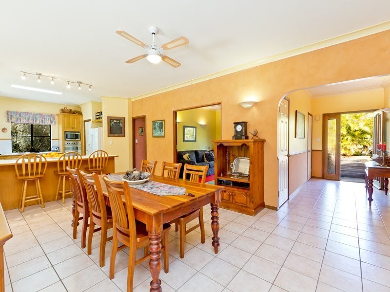 28 Greenwood Crescent, Samford Valley QLD 4520