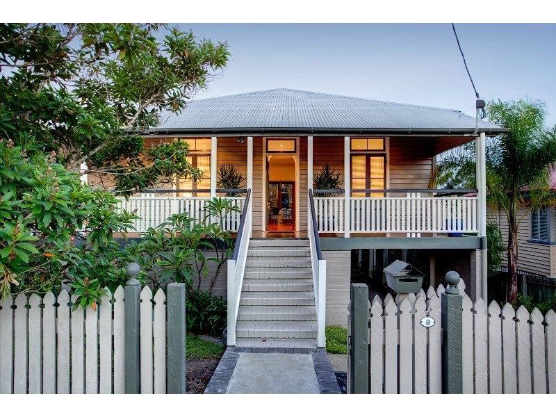 9 Malcolm Street, Enoggera QLD 4051