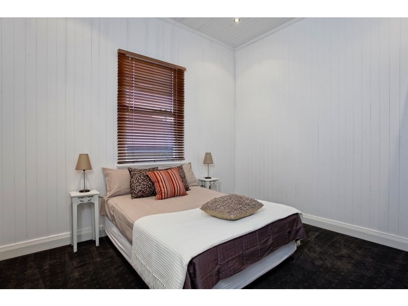 9 Malcolm Street, Enoggera QLD 4051