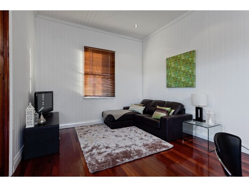 9 Malcolm Street, Enoggera QLD 4051