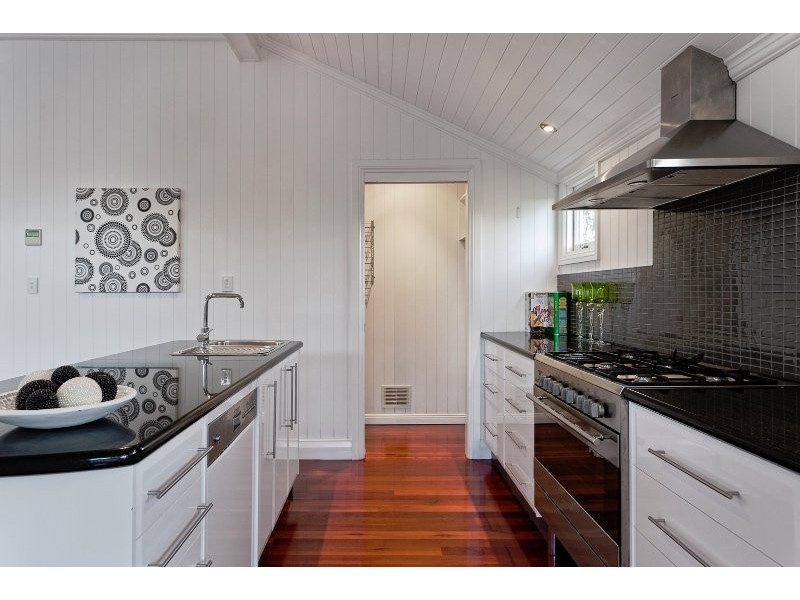 9 Malcolm Street, Enoggera QLD 4051