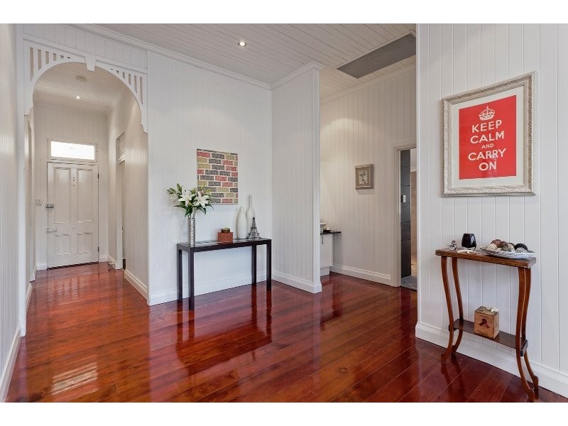 9 Malcolm Street, Enoggera QLD 4051