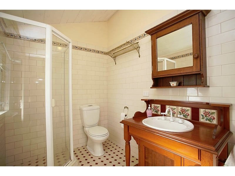 18 Hammond Street, Red Hill QLD 4059