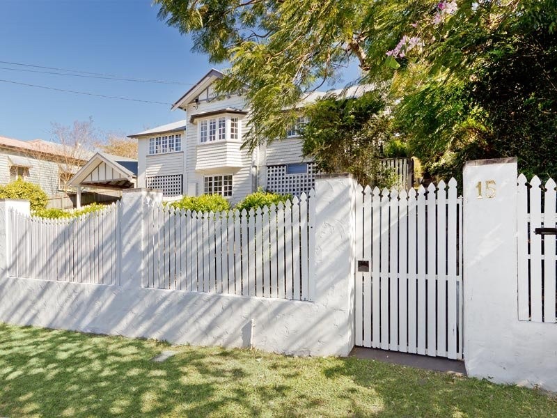 15 Theale Terrace, Ashgrove QLD 4060