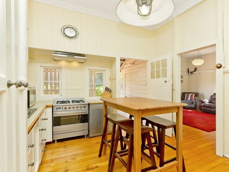 15 Theale Terrace, Ashgrove QLD 4060