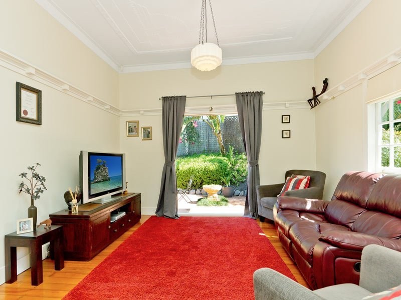 15 Theale Terrace, Ashgrove QLD 4060