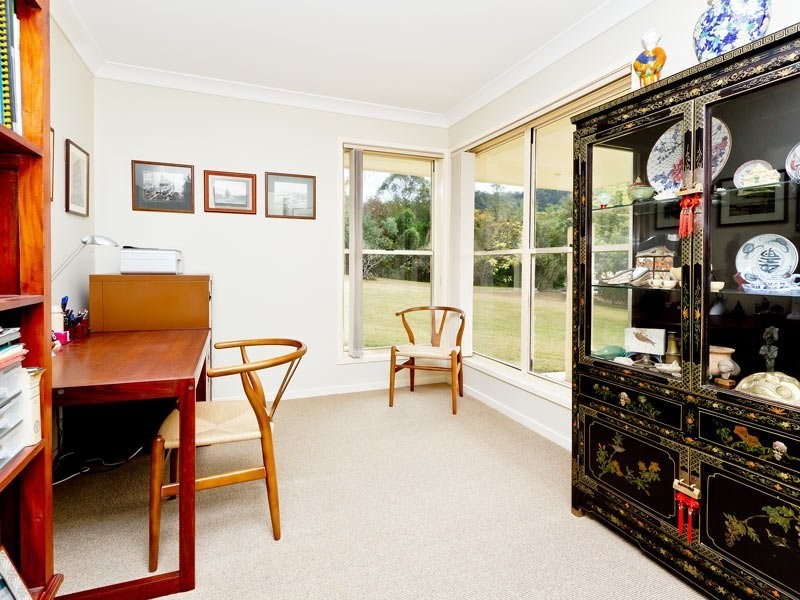 6 Birdwood Drive, Samford Valley QLD 4520