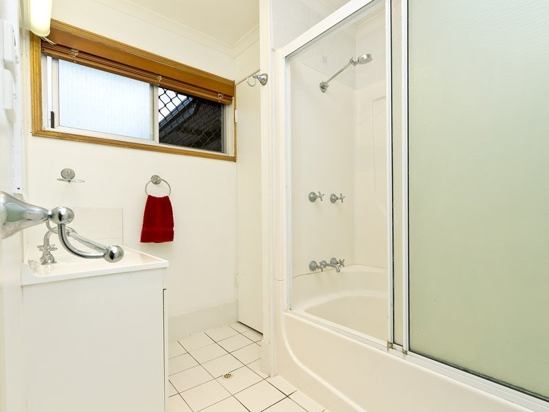 10 Tarnee Street, Ferny Hills QLD 4055