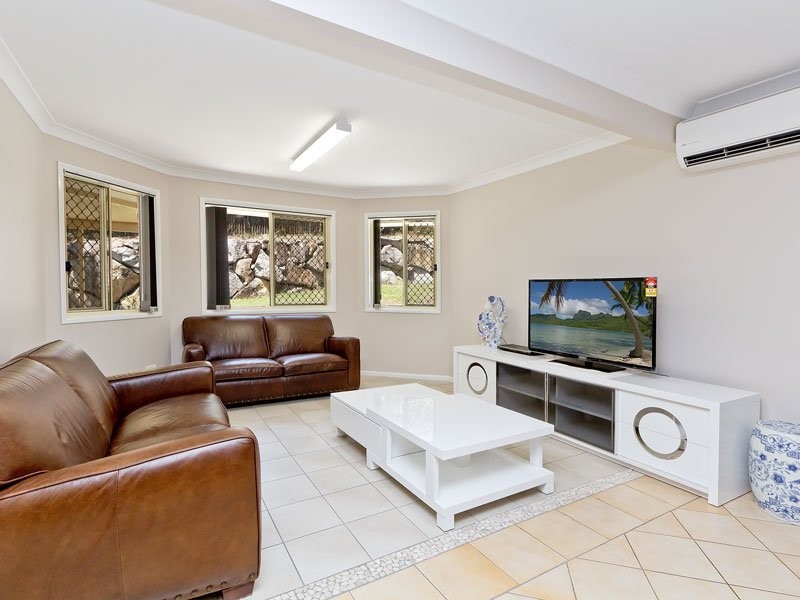 42 Minnelli Place, Mcdowall QLD 4053