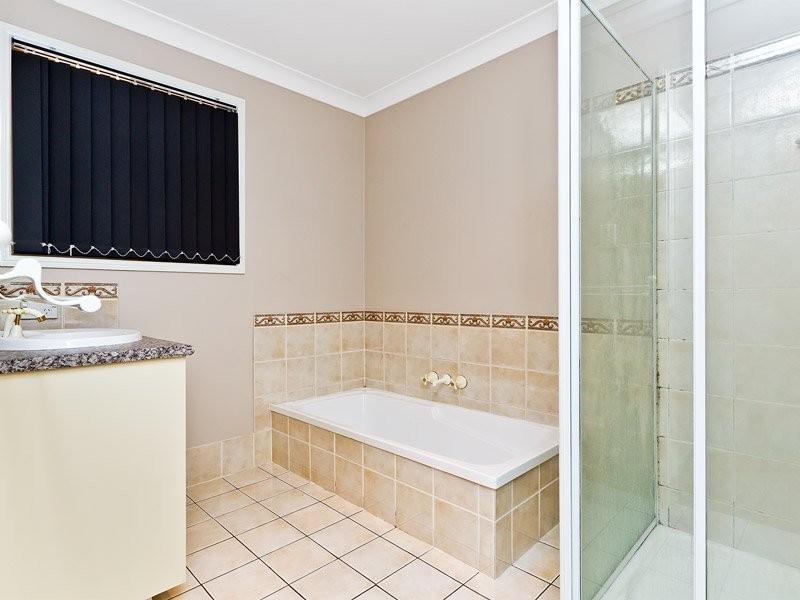 42 Minnelli Place, Mcdowall QLD 4053