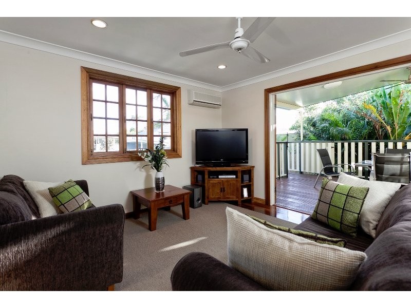 8 Gizeh Street, Enoggera QLD 4051