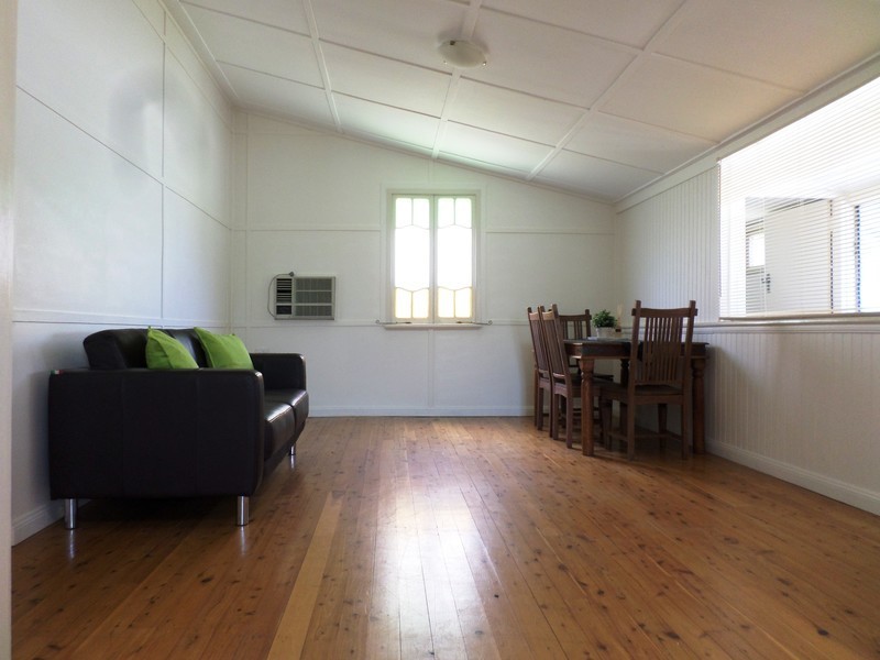 94 Downs Street, North Ipswich QLD 4305