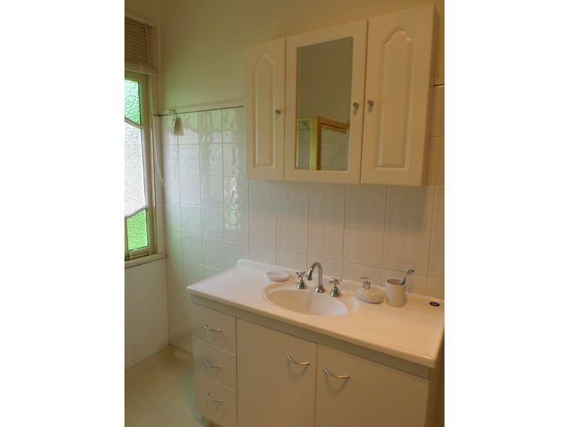 94 Downs Street, North Ipswich QLD 4305