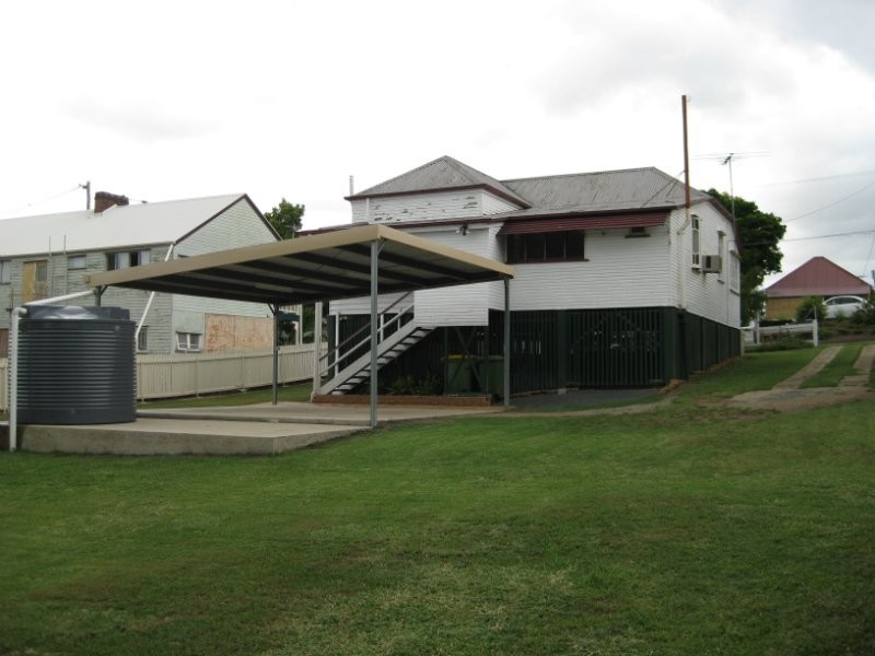 94 Downs Street, North Ipswich QLD 4305