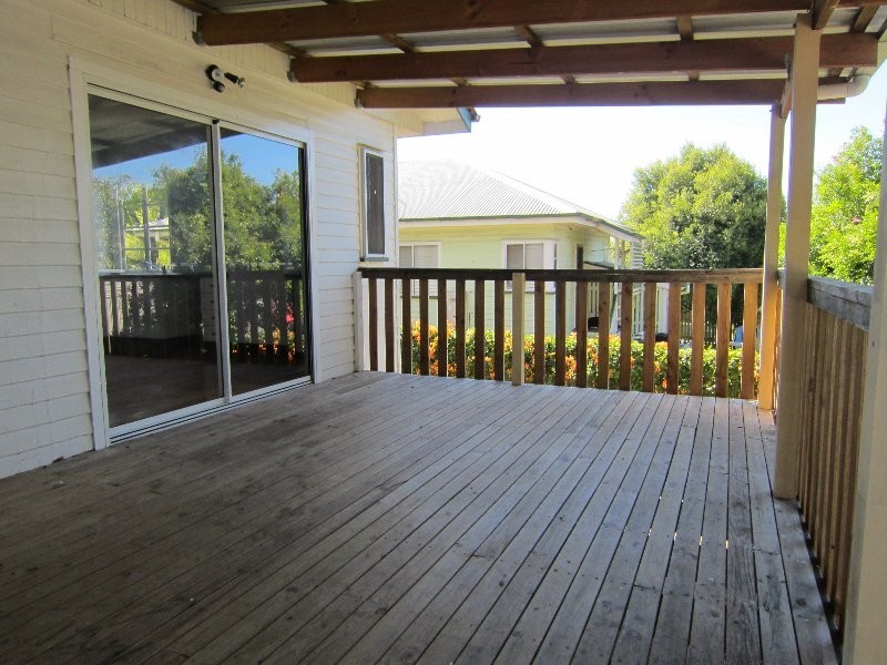 41 Samford Road, Leichhardt QLD 4305