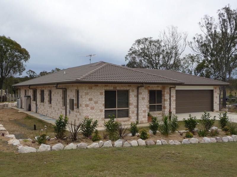 6 Thompson Court, Kensington Grove QLD 4341