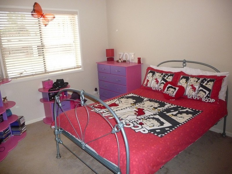 6 Thompson Court, Kensington Grove QLD 4341