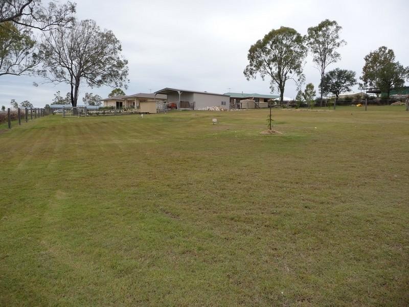 6 Thompson Court, Kensington Grove QLD 4341
