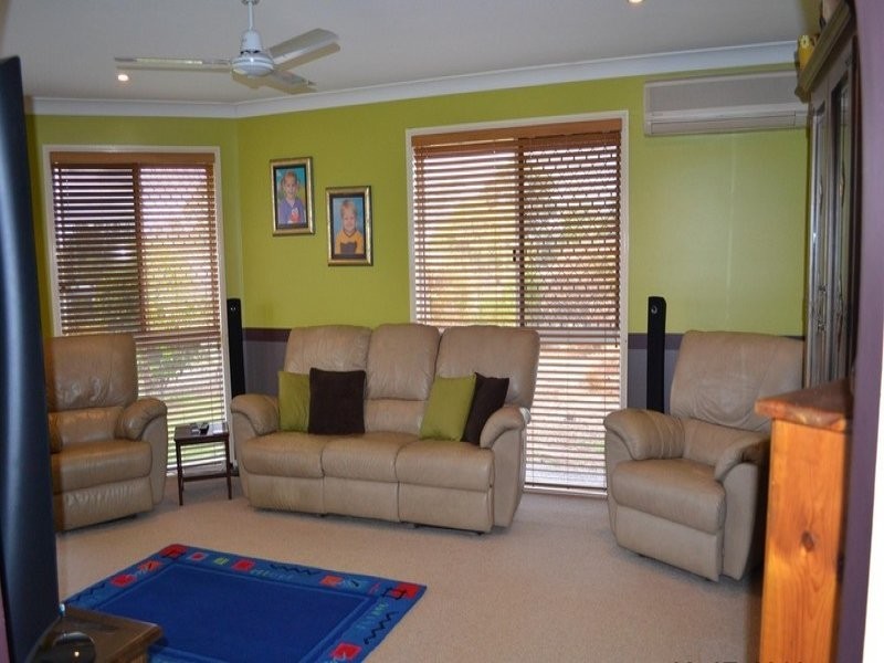 2 Banbury Court, Willowbank QLD 4306