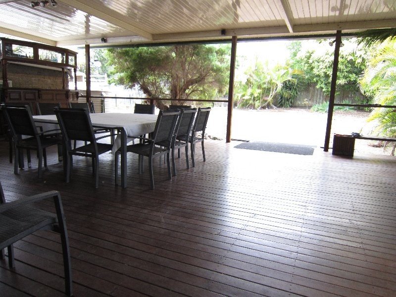 24 Blaxland Street, Eastern Heights QLD 4305