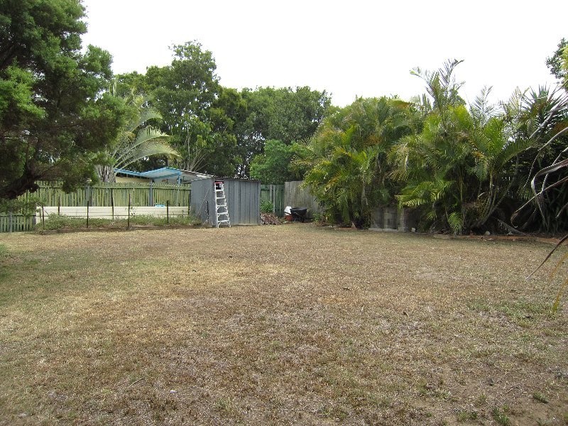 24 Blaxland Street, Eastern Heights QLD 4305