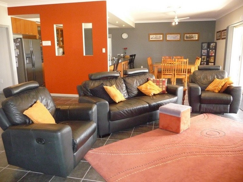 26 Loder Road, Thagoona QLD 4306