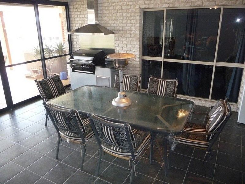 26 Loder Road, Thagoona QLD 4306