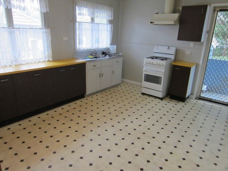 15 Avon Street, Leichhardt QLD 4305