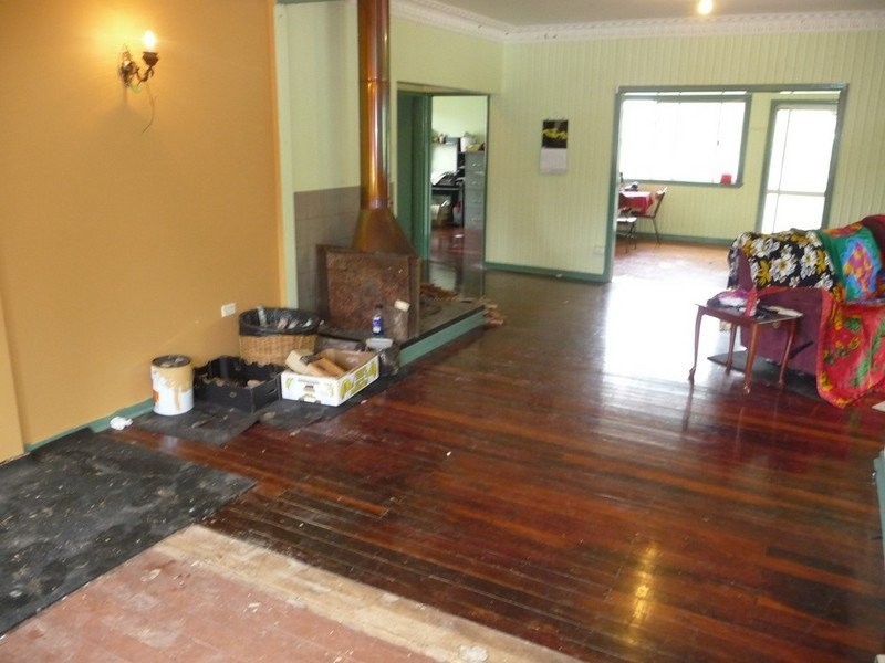 107 James Road, Pine Mountain QLD 4306