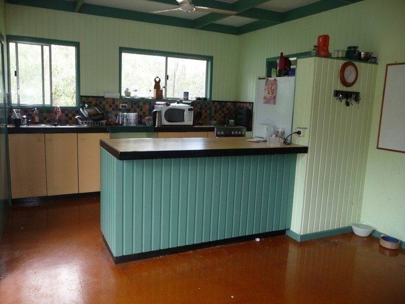 107 James Road, Pine Mountain QLD 4306
