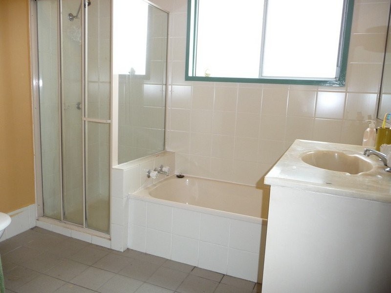 107 James Road, Pine Mountain QLD 4306