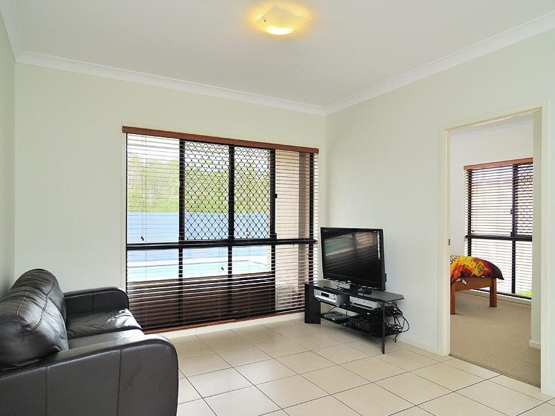 7 Anstead Place, Mount Crosby QLD 4306