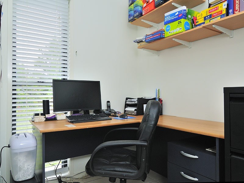 7 Anstead Place, Mount Crosby QLD 4306