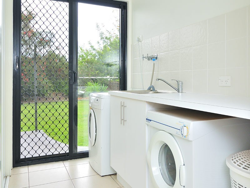 7 Anstead Place, Mount Crosby QLD 4306