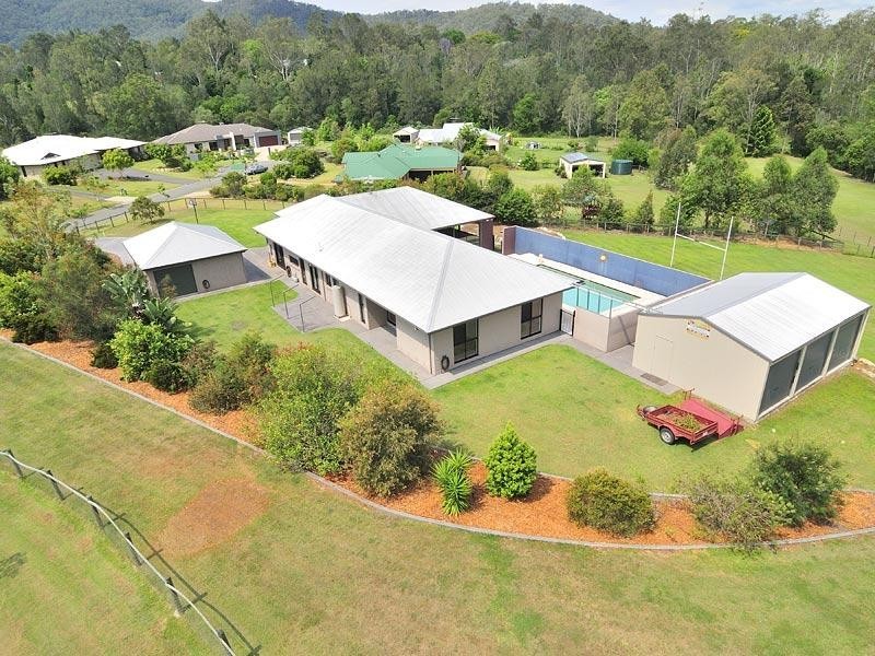 7 Anstead Place, Mount Crosby QLD 4306