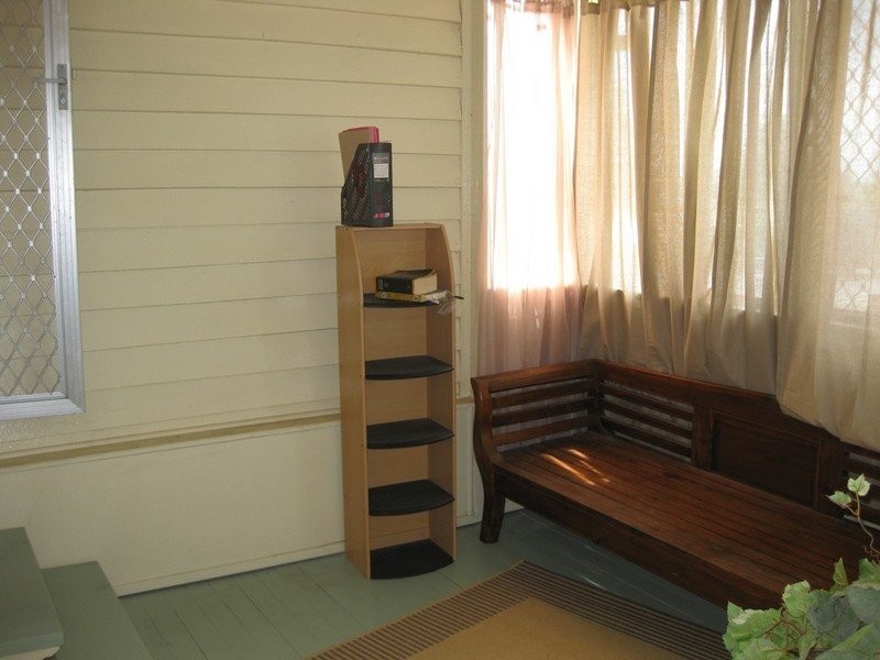 1 Galah Street, Churchill QLD 4305