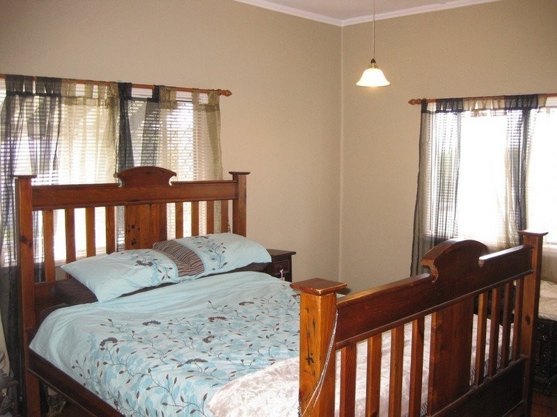 1 Galah Street, Churchill QLD 4305