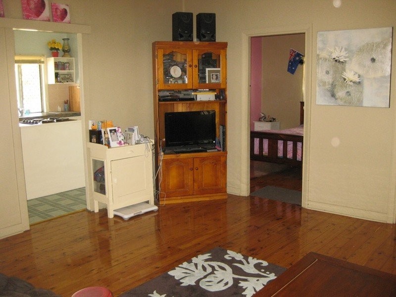 1 Galah Street, Churchill QLD 4305