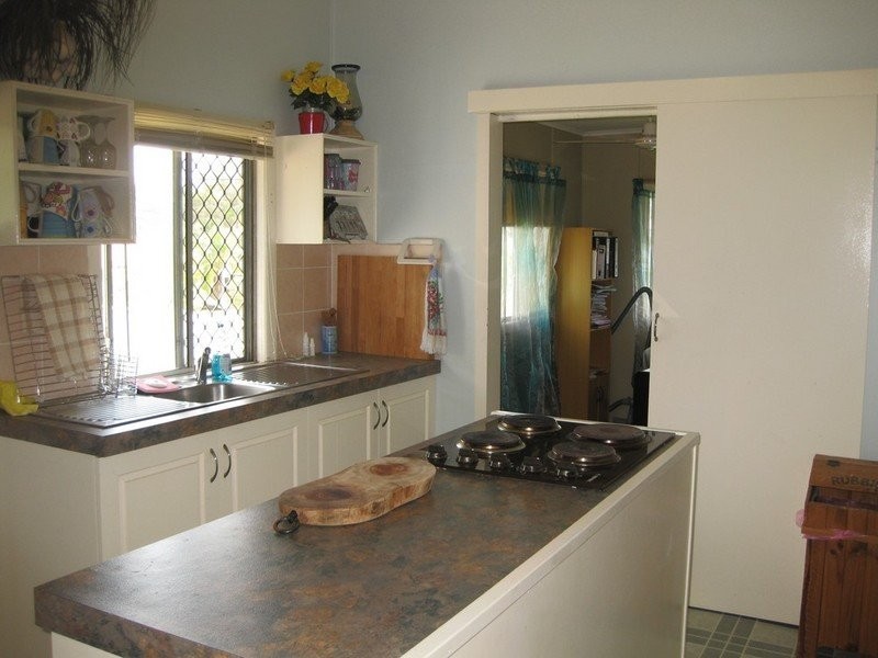 1 Galah Street, Churchill QLD 4305