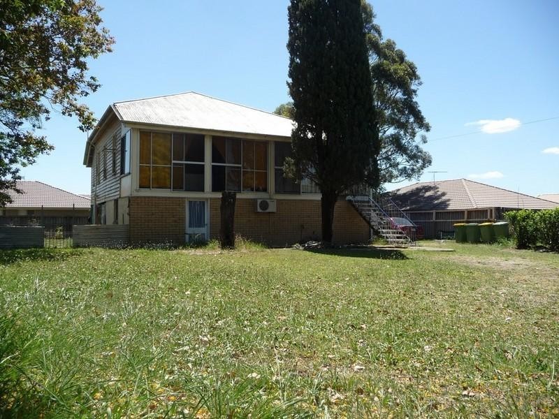 183 Raceview Street, Raceview QLD 4305