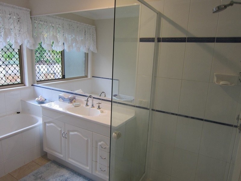 54 Redhill Road, Karrabin QLD 4306