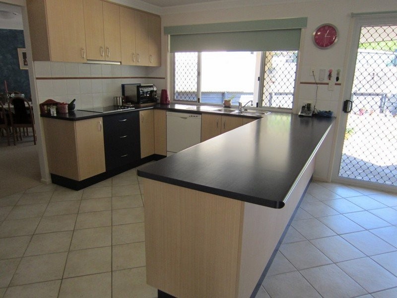 157 Edwards Street, Flinders View QLD 4305