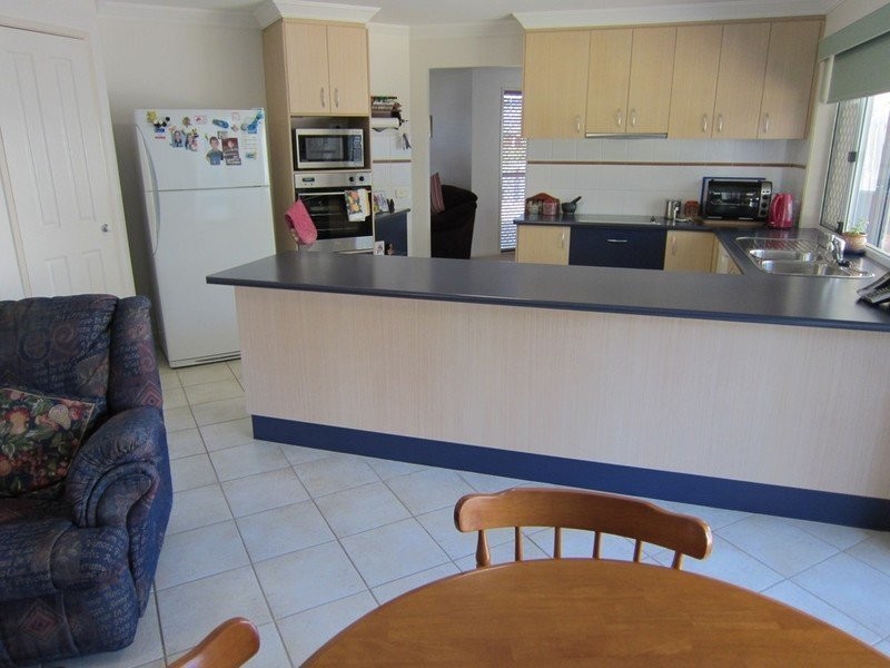 157 Edwards Street, Flinders View QLD 4305
