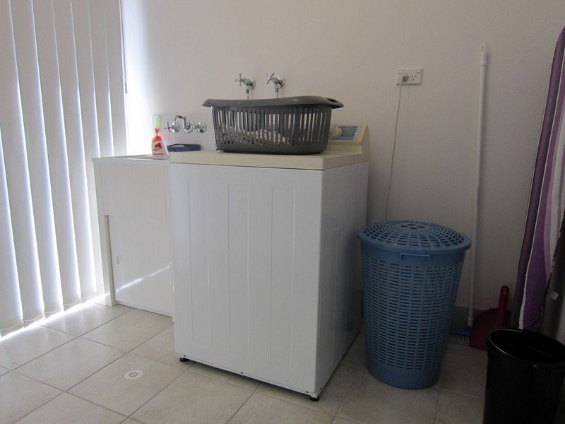 157 Edwards Street, Flinders View QLD 4305
