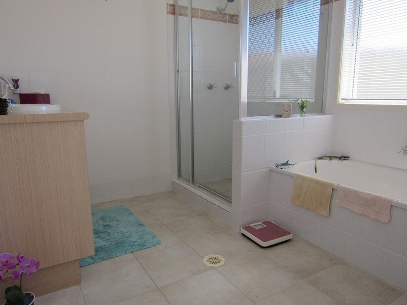 157 Edwards Street, Flinders View QLD 4305