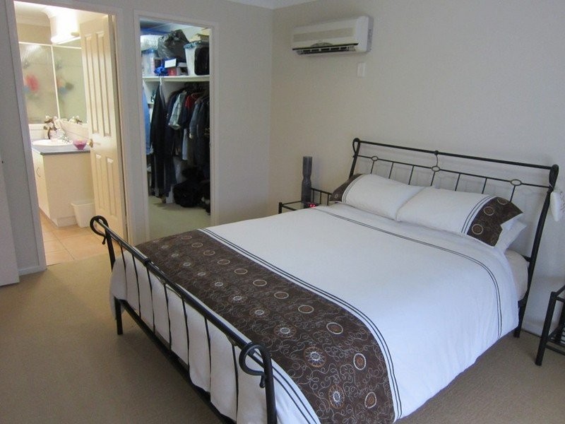 88 Jacana Crescent, Flinders View QLD 4305